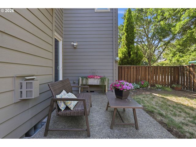 3416 Se ALEXANDER St, Hillsboro, OR 97123