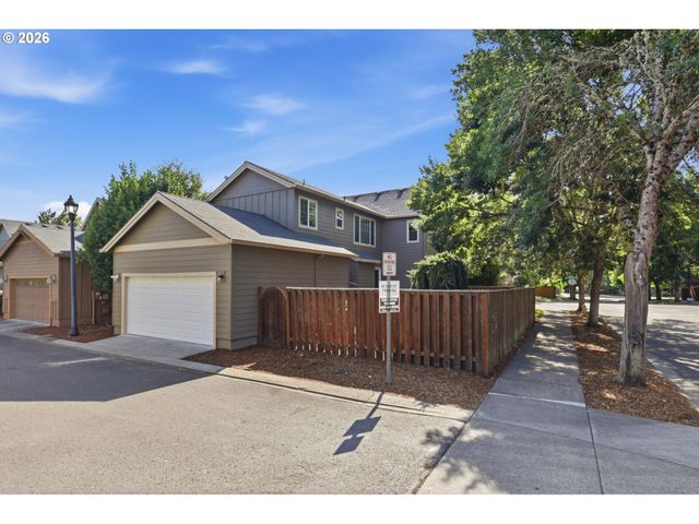 3416 Se ALEXANDER St, Hillsboro, OR 97123
