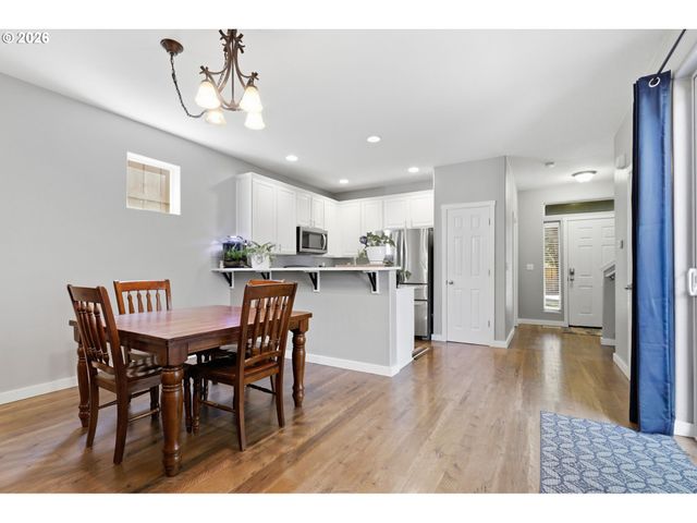 3416 Se ALEXANDER St, Hillsboro, OR 97123