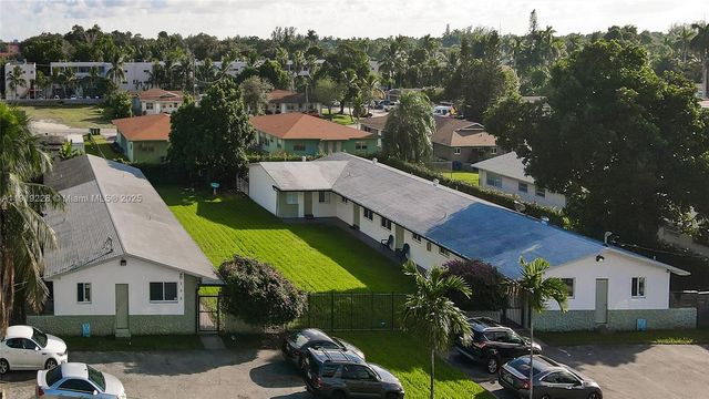 592 NE 150th St 3, Miami, FL 33161