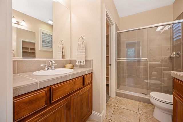 9841 Shanelyn Way, Elk Grove, CA 95757