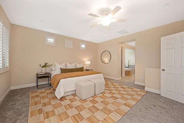 9841 Shanelyn Way, Elk Grove, CA 95757