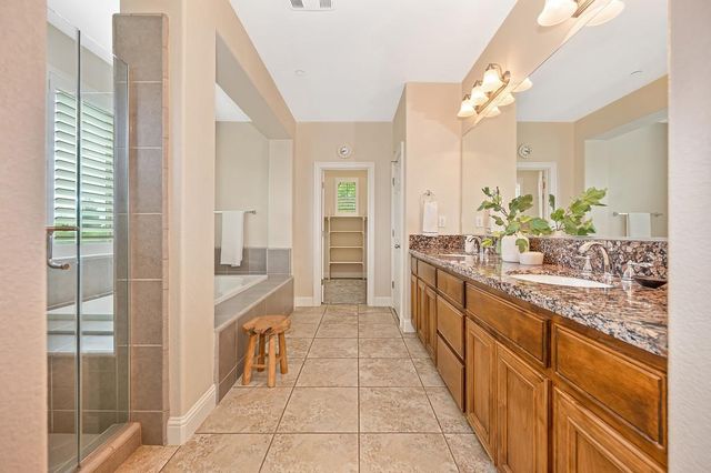 9841 Shanelyn Way, Elk Grove, CA 95757