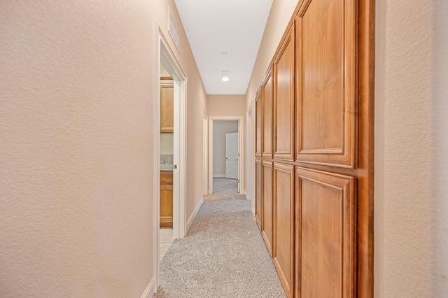 9841 Shanelyn Way, Elk Grove, CA 95757