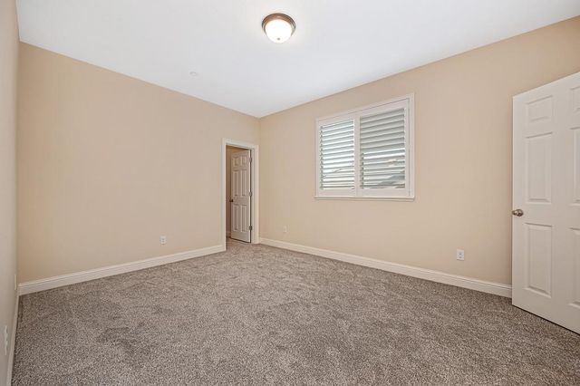 9841 Shanelyn Way, Elk Grove, CA 95757