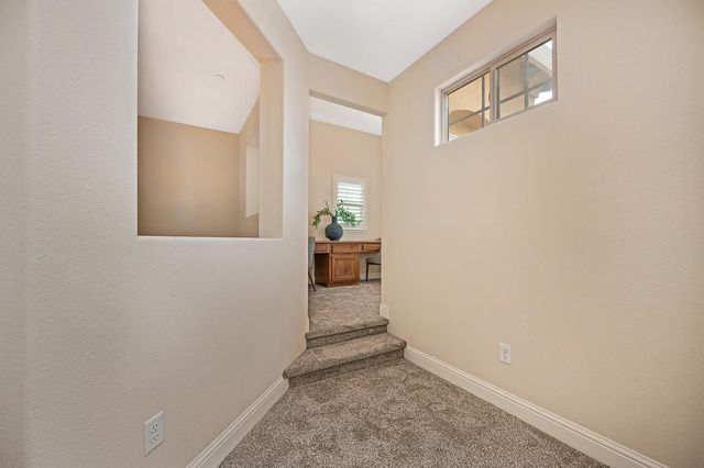 9841 Shanelyn Way, Elk Grove, CA 95757