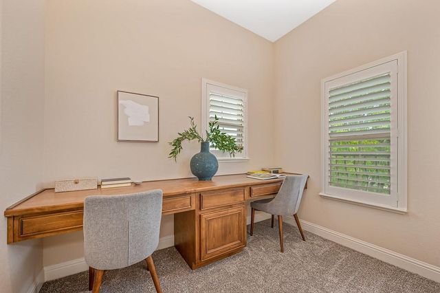 9841 Shanelyn Way, Elk Grove, CA 95757