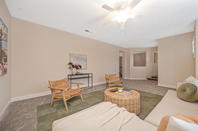 9841 Shanelyn Way, Elk Grove, CA 95757