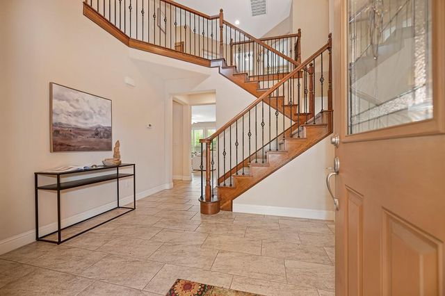 9841 Shanelyn Way, Elk Grove, CA 95757