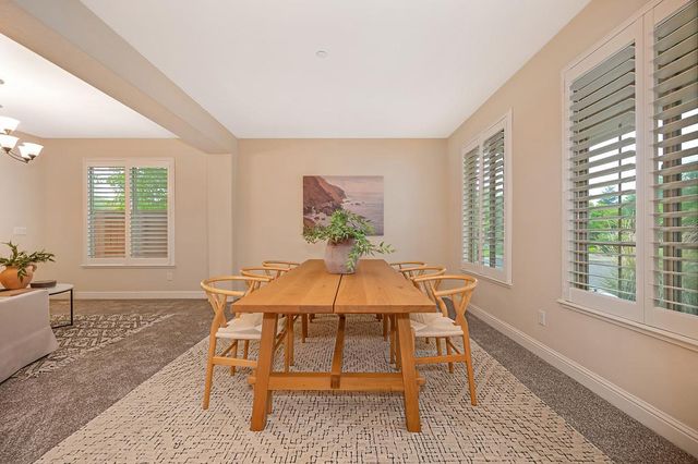 9841 Shanelyn Way, Elk Grove, CA 95757