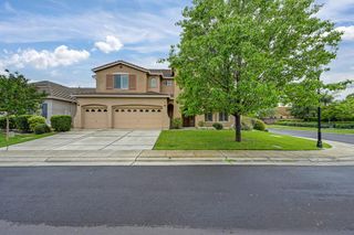 9841 Shanelyn Way, Elk Grove, CA 95757
