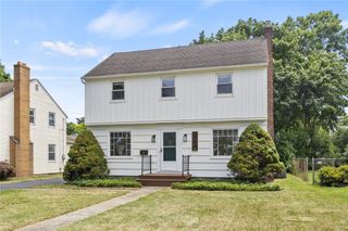 271 Daley Boulevard, Irondequoit, NY 14617