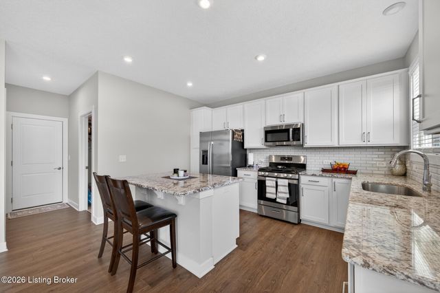 10080 Creamery Ln, Bowling Green, KY 42101