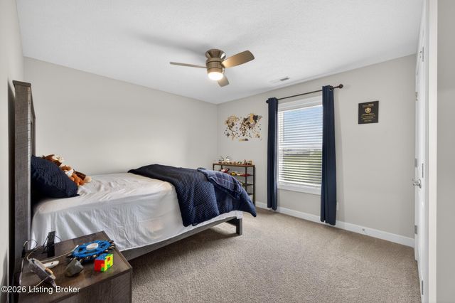 10080 Creamery Ln, Bowling Green, KY 42101