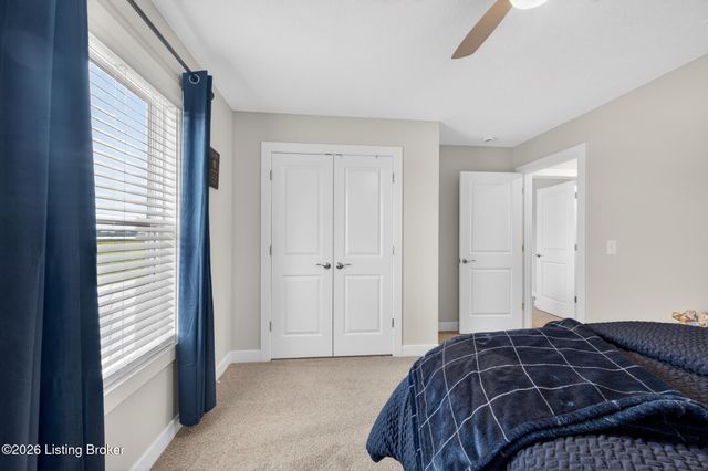 10080 Creamery Ln, Bowling Green, KY 42101