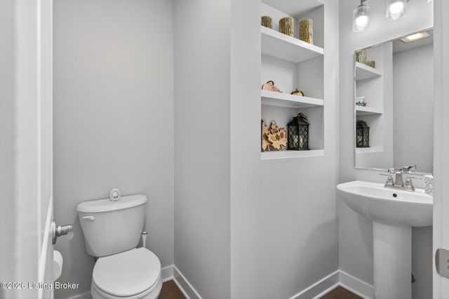 10080 Creamery Ln, Bowling Green, KY 42101