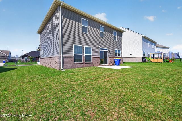10080 Creamery Ln, Bowling Green, KY 42101