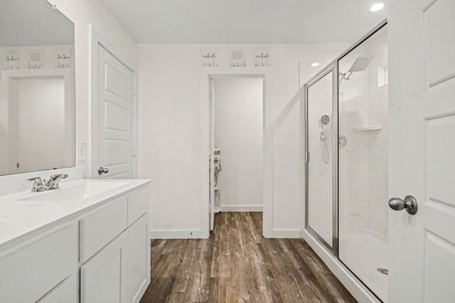 8830 Colicroot Drive, Rosharon, TX 77583