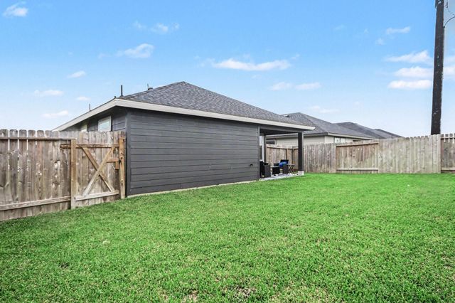 8830 Colicroot Drive, Rosharon, TX 77583