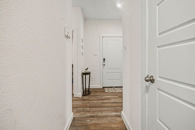 8830 Colicroot Drive, Rosharon, TX 77583