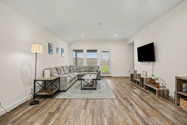 8830 Colicroot Drive, Rosharon, TX 77583