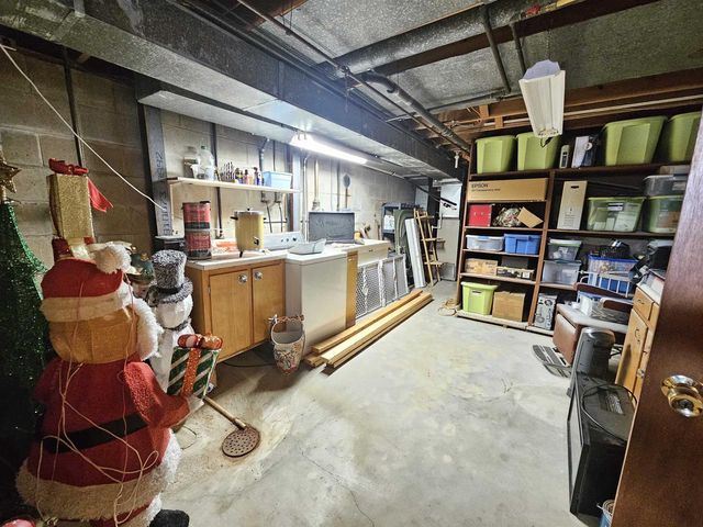 145 Forest Lane, Montello, WI 53949