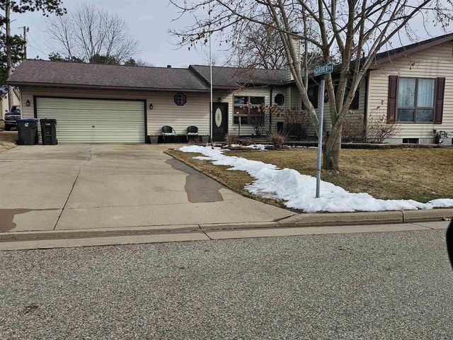 145 Forest Lane, Montello, WI 53949