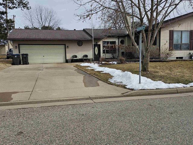 145 Forest Lane, Montello, WI 53949