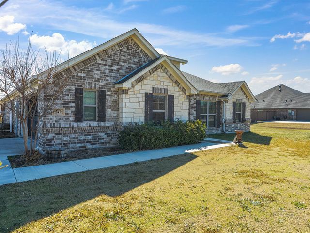 617 County Road 3341, Paradise, TX 76073