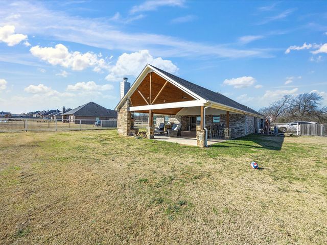 617 County Road 3341, Paradise, TX 76073