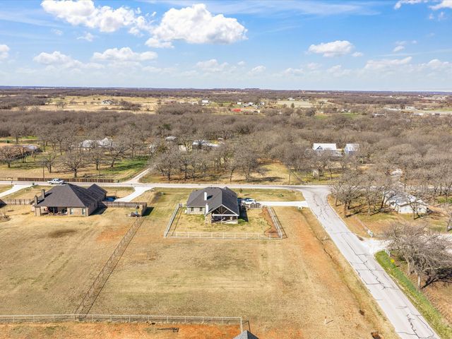 617 County Road 3341, Paradise, TX 76073