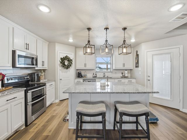 617 County Road 3341, Paradise, TX 76073