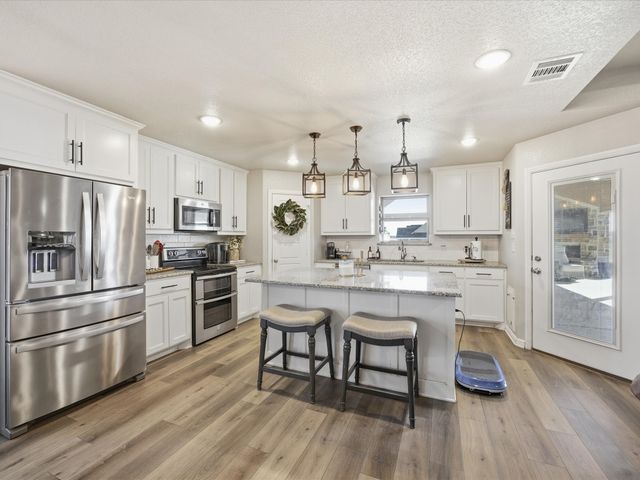 617 County Road 3341, Paradise, TX 76073