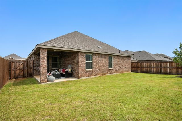 10116 Autumn Leaves Lane, Aubrey, TX 76227