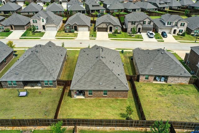 10116 Autumn Leaves Lane, Aubrey, TX 76227