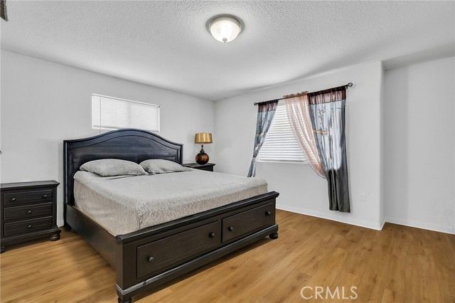 9155 Cedros Avenue 12, Panorama City (los Angeles), CA 91402