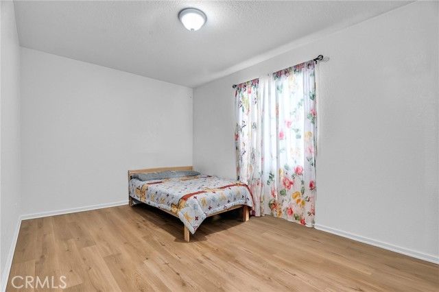 9155 Cedros Avenue 12, Panorama City (los Angeles), CA 91402