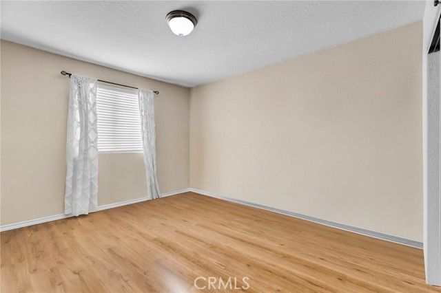 9155 Cedros Avenue 12, Panorama City (los Angeles), CA 91402