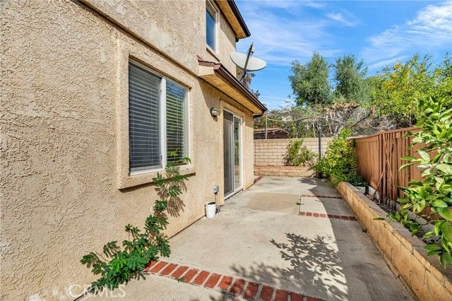 9155 Cedros Avenue 12, Panorama City (los Angeles), CA 91402