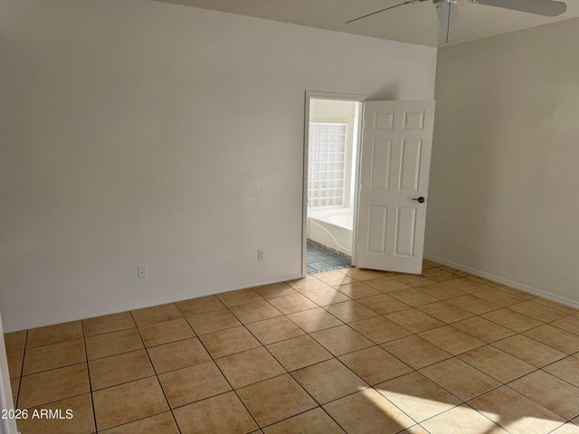 6135 W NAVAJO Drive, Glendale, AZ 85302