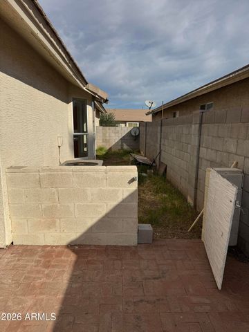 6135 W NAVAJO Drive, Glendale, AZ 85302