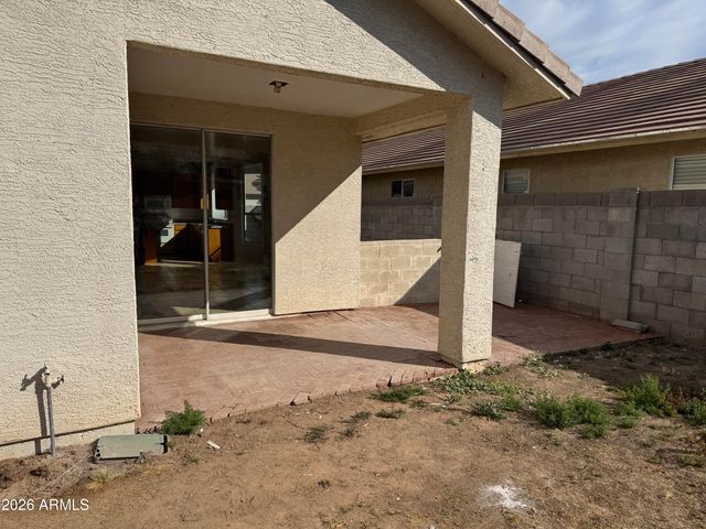 6135 W NAVAJO Drive, Glendale, AZ 85302