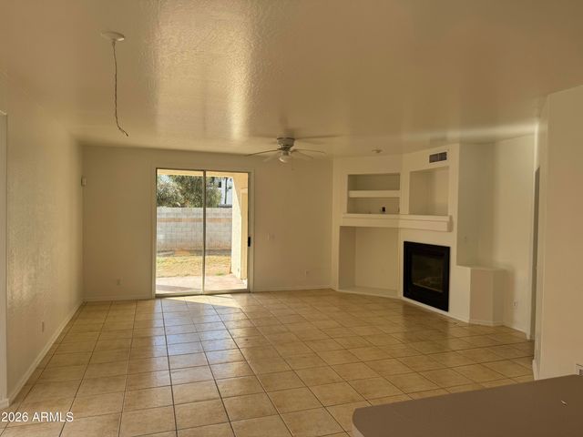 6135 W NAVAJO Drive, Glendale, AZ 85302