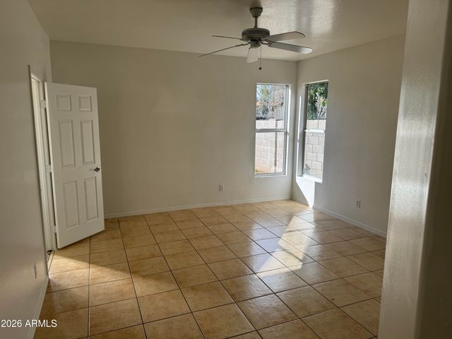 6135 W NAVAJO Drive, Glendale, AZ 85302