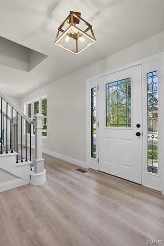 4018 Southbridge Drive, St Peters, MO 63376