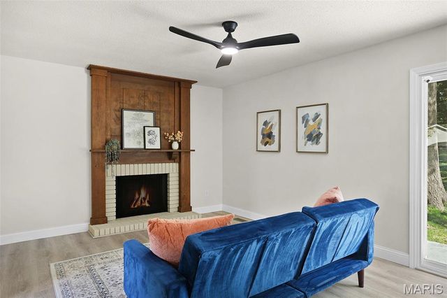 4018 Southbridge Drive, St Peters, MO 63376