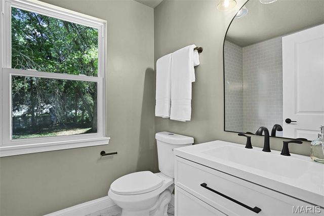 4018 Southbridge Drive, St Peters, MO 63376