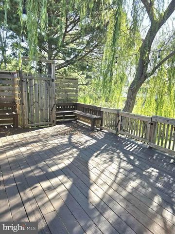 2 COASTAL DR, Berlin, MD 21811