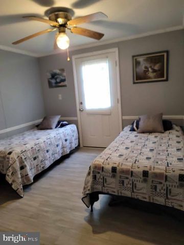 2 COASTAL DR, Berlin, MD 21811