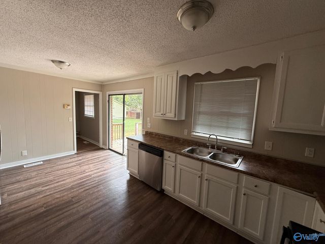 3021 Deerfield Road, Huntsville, AL 35810